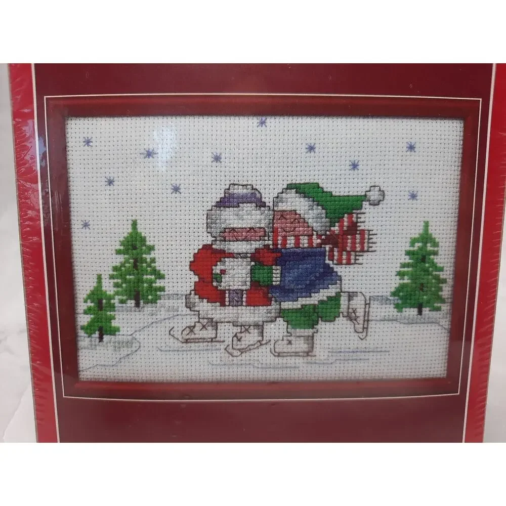 Leisure Arts Christmas Traditions Counted Cross Stitch Kit Ice Skaters 7x5